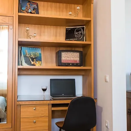 Apartamento Niochori Heritage: The Pianist *